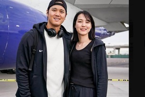ドジャース公式X、大谷翔平の妻を公開　SNS大反響「まさにお似合いの夫婦」「なんかそっくりな感じ」