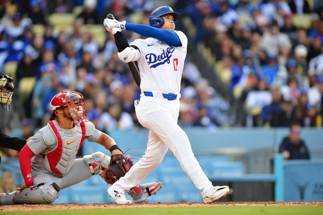強烈な二塁打を放った大谷選手（写真：USA TODAY Sports/ロイター/アフロ）