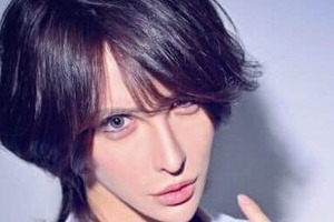 整形額3500万円超の美容外科医、自撮りを「不気味」とけなされる→粋な返信　「器デカすぎ」「一気に好きに」