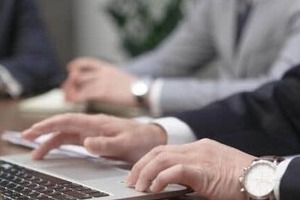 「定年制は廃止すべき」60～70代の過半数占める　企業が模索するのは「ジョブ型」...有効活用するには