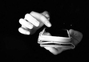 スマホで会員登録→「スタート」押したら、悪質海外広告の罠　新手の詐欺の急増に「なじみのサイトでも、すべて疑え」