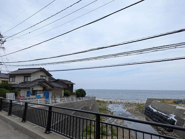 地震の後、海岸が隆起した