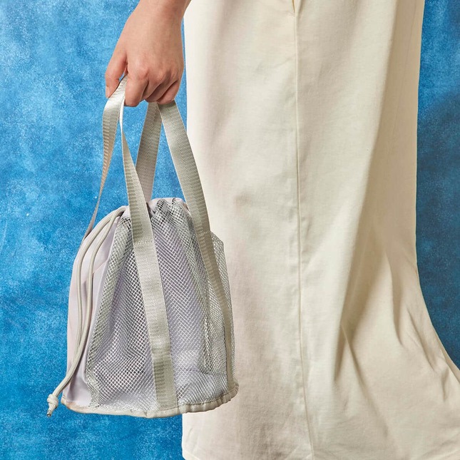 オリジナルトートバッグ・シルバー（プレスリリースより）