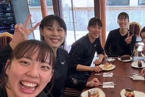 女子バレー主将・古賀紗理那、「オフの日」左薬指に注目！「結婚指輪してる」　夫も男子バレー日本代表