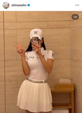 アン・シネさんのインスタグラム（＠shinaeahn）より