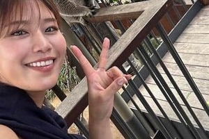 「一体何頭身なの？」稲村亜美173cm異次元ミニスカゴルフ姿　「一緒にゴルフしたい」の声