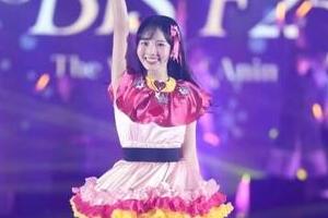 まるで「究極のアイドル」...本田真凜、【推しの子】衣装で氷上舞う　妹・紗来も絶賛「一生推す」