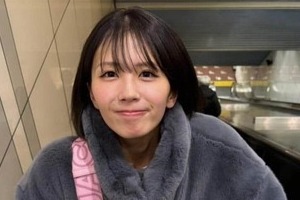 美女美容師ボクサー、コスチュームからバキバキ腹筋「凄い」「めっちゃ絞れてる」　24年末にK-1から転向