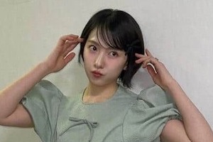 「世界一かわいい」KARA知英（ジヨン）、ミニ丈×網タイツの神スタイル披露　「何頭身だよ」ネット悶絶