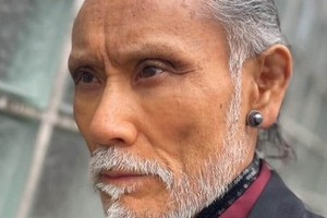 「迫力凄い」片岡鶴太郎70歳、白髪ロングヘアに激変　「内田裕也みたい」「渋すぎ」衝撃ショット