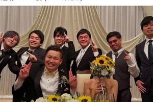 「感動すぎる」フィッシャーズ・ンダホ、5年越し結婚式に元メンバー参列　亡きYouTuberの席も...ファン涙