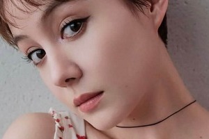 「とんでもなくかわいい」トリンドル玲奈33歳、舌ペロ＆ショートヘア姿の衝撃　オトナかわいさ大爆発