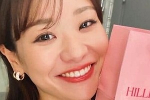 カーリング吉田知那美、トレーニング中の美ボディ魅せ＆ニコニコ笑顔でピース「めっちゃ可愛い」