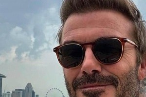 デビッド・ベッカムの13歳娘、美しく成長　ドレス姿の美貌にうっとり大反響...父の50歳誕生日祝う