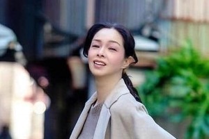 川原亜矢子54歳、優雅で美しい和服姿が「銀座」で貫禄の存在感　「ますますお美しい」「日本の宝」