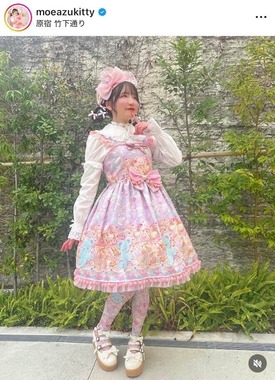 もえのあずきさんのインスタグラム（＠moeazukitty）より