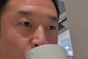 なかやまきんに君のバキバキ肉体×ロバート秋山竜次の仕上がったボディ...奇跡的なコラボにネット爆笑