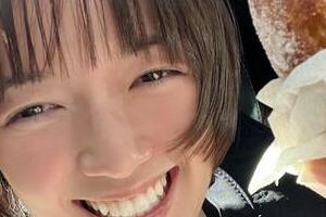 「ぬいぐるみみたい」佐藤栞里の愛犬はな　インスタに大量写真「なんて可愛いの」メロメロに