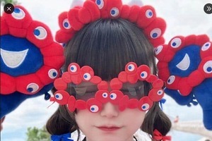 メイドが本気の「ミャクミャクコーデ」、万博で「はしゃいでる」姿に10万いいね　「本物」からも拍手され喜び