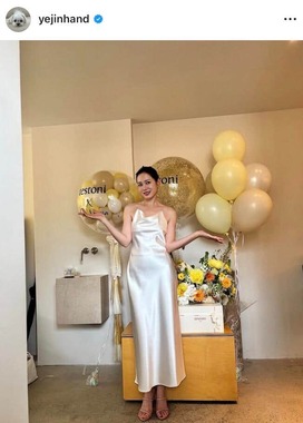 ソン・イェジンさんのインスタグラム（＠yejinhand）より