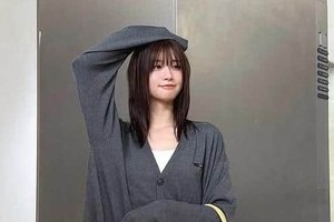 生見愛瑠、透け感スカートの「めるのふく」私服コーデ　「めっちゃ細ッ」「大人っぽい」大絶賛