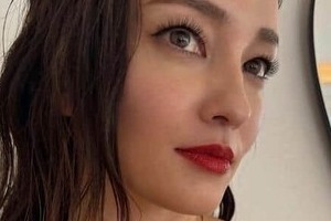 黒木メイサ、美腹筋あらわウェア姿で隠しきれない「神スタイル」　「綺麗すぎ」「爆イケ」大絶賛