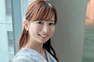 皆藤愛子アナ41歳、美脚ほっそり超ミニスカ姿にどよめき　「色気ダダ漏れ」「かわいさ倍増」ファン絶賛