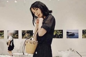 吉岡里帆32歳、へそ出しコーデに大絶賛の嵐　「美しすぎますっ！！」「涼しそうですね」