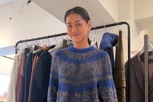 前田典子59歳「アラ還だってショーパンはきます」超絶美脚ショットの衝撃...「スタイル良すぎ」