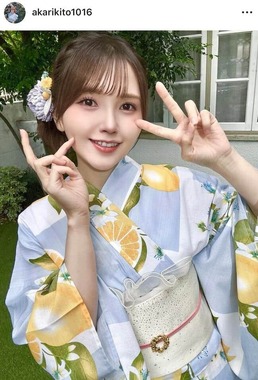 鬼頭明里さんのインスタグラム（＠akarikito1016）より