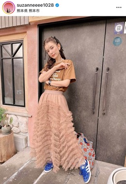 スザンヌさんのインスタグラム（＠suzanneeee1028）より