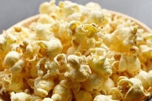 「ポップコーンに顔をうずめて...」映画館の「バイトテロ」動画拡散　109シネマズ「事実関係を調査」発表