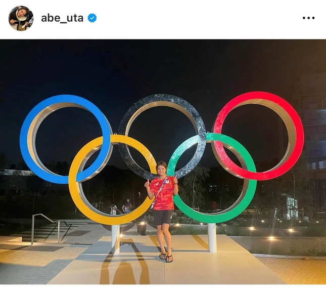 パリ五輪で記念撮影（阿部のインスタグラムより）