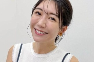 気象予報士・穂川果音39歳、ノースリ×ショーパンコーデが色気ダダ漏れ　最強スタイル「めっちゃ綺麗」