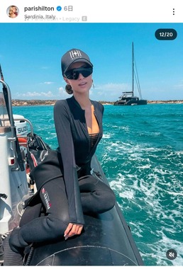 パリス・ヒルトンさんのインスタグラム（＠parishilton）より
