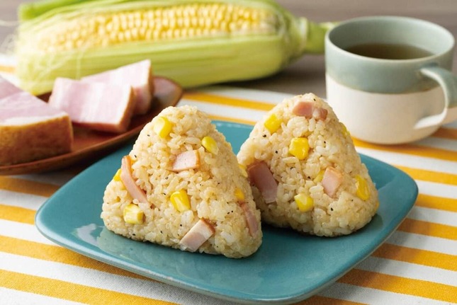 「おにぎり ベーコ～～ン」（写真提供：オリジン東秀）