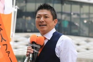 参政党、参院選第一声でも問われた憲法観　神谷代表、東京新聞・望月記者を「フェイクニュース」呼ばわり