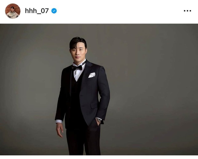 正装のキム（本人インスタグラムより）