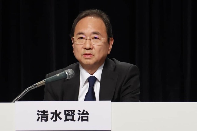 2025年3月31日に会見したフジテレビ・清水賢治社長