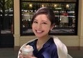 サッカー堂安律の美人妻・明松美玖、おへそチラリな夏コーデに悶絶「360度どこからみてもお美しい」