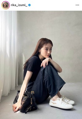 泉里香さんのインスタグラム（＠rika_izumi_）より