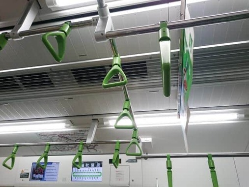 電車の冷房はいったい何度に設定されているのか？