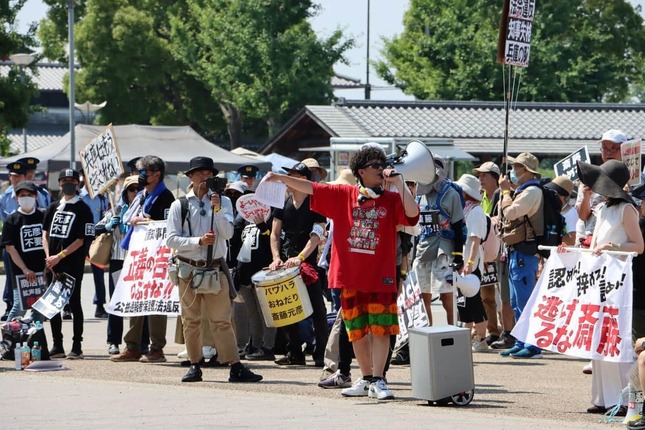 6月29日に行われた斎藤元彦知事への抗議デモに集まった人々（兵庫県姫路市で編集部撮影）