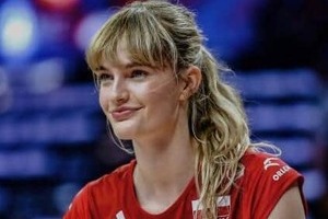 女子バレーNL日本戦で騒然...189cmポーランド代表が「えぐ可愛い」「美人」　米人気歌手似の声も