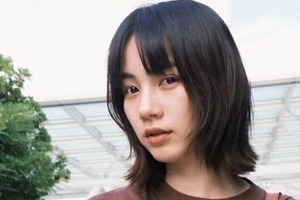 のん（32）、黒髪から「激変」ビジュアルにファン驚き　「ほんとに何でも似合う」「イカしてる」