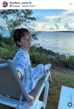 鈴木砂羽さんのインスタグラム（＠bombon_sawa）より