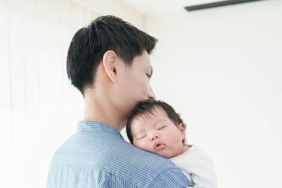 日本は男性の育児環境が整った国なのか