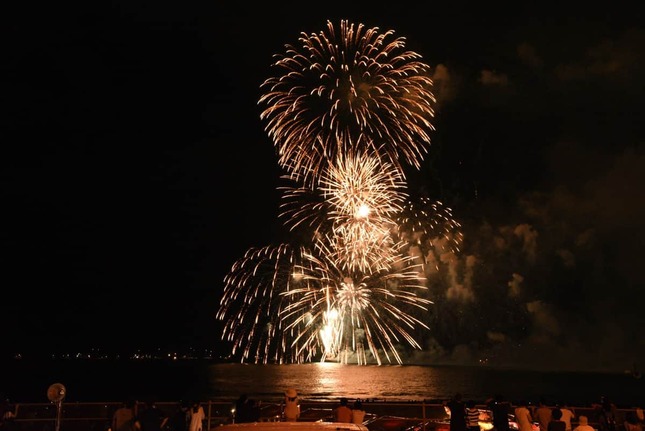 鎌倉花火大会。2025年は中止が決まった
