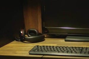 古いiPhoneで「タイミー」使えず「ホームレスになるしか」　支援団体訴え、背景にスマホ＆スキマバイトの「インフラ化」