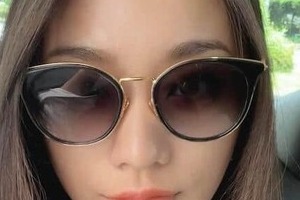 高橋メアリージュン37歳、妖艶真っ赤なドレス姿で色気ダダ漏れ　「超カッコイイ」ファン大絶賛